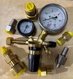 Устройство для заполнения элегазом ЛЗ-01